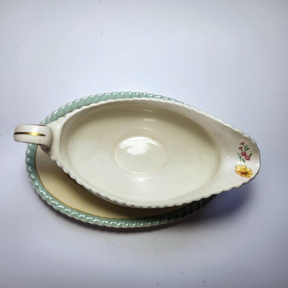 Johnson Brothers Gravy Boat Windsorware JB18 Floral Pattern Aqua Fluted Rim - Picture 6 of 12